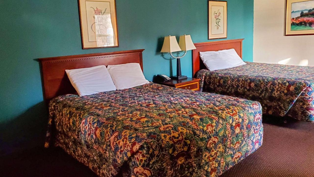 Windmill Inn Lynden Екстер'єр фото