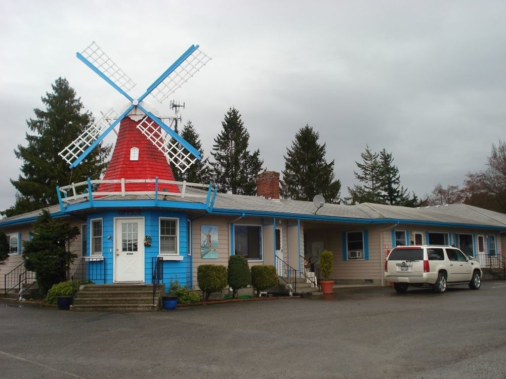 Windmill Inn Lynden Екстер'єр фото