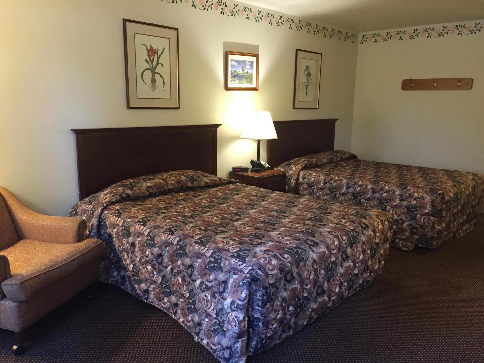 Windmill Inn Lynden Екстер'єр фото