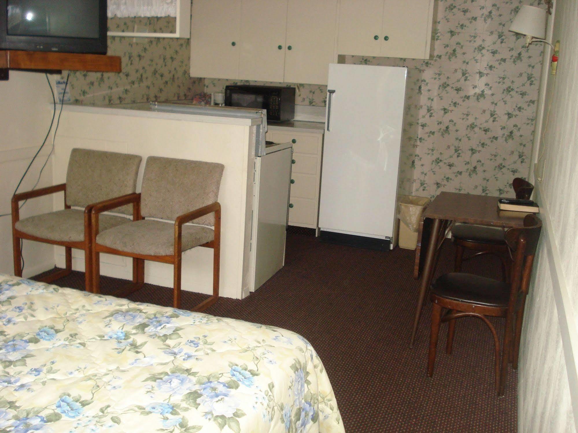 Windmill Inn Lynden Екстер'єр фото
