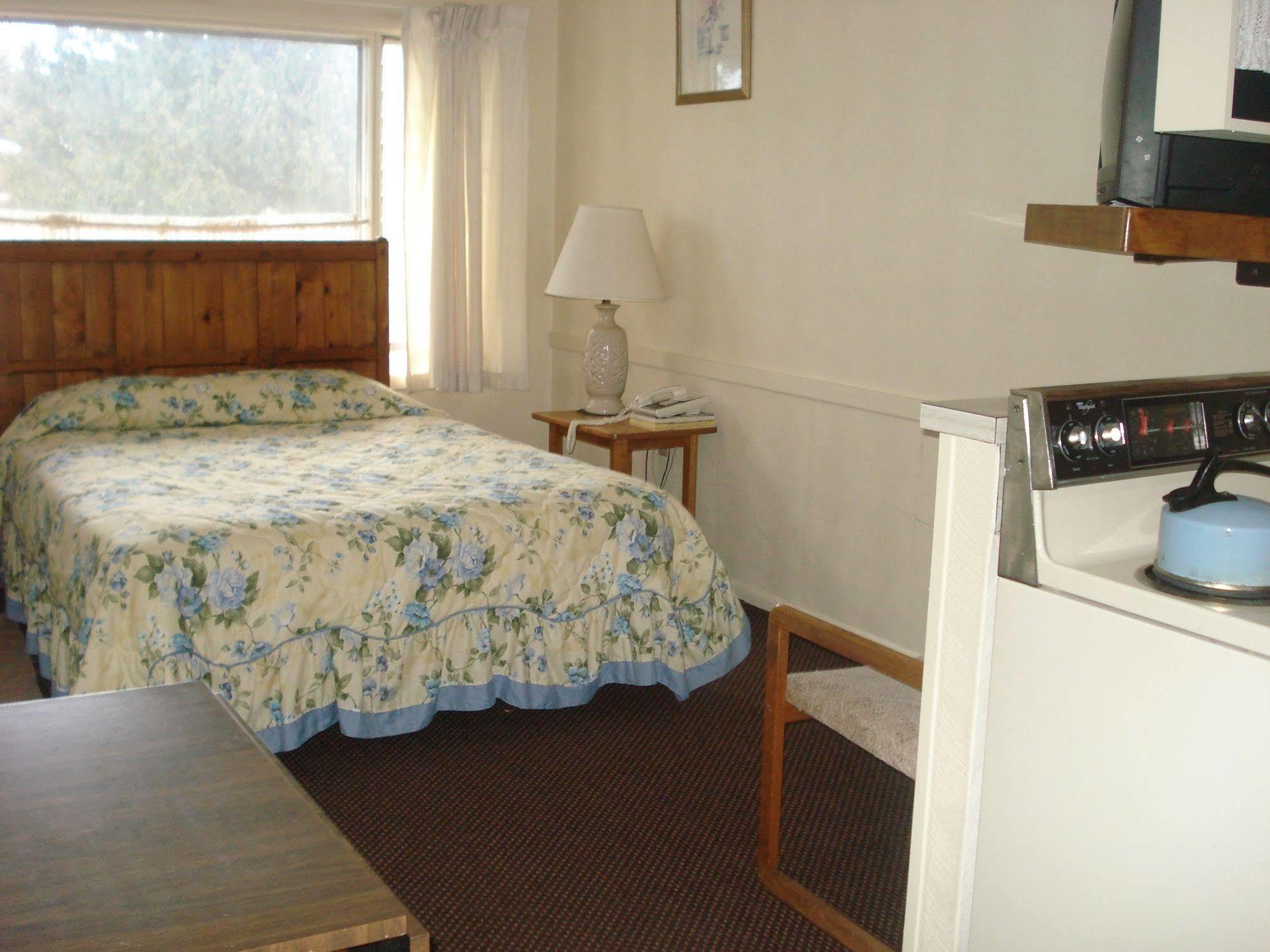Windmill Inn Lynden Екстер'єр фото